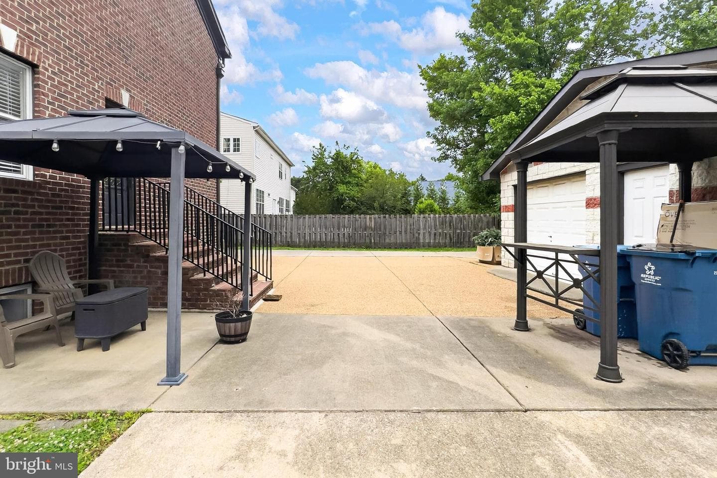 7705 Magarity Road photo 59