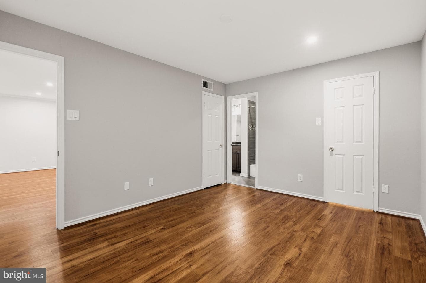 1521 Lincoln Way #104a photo 10