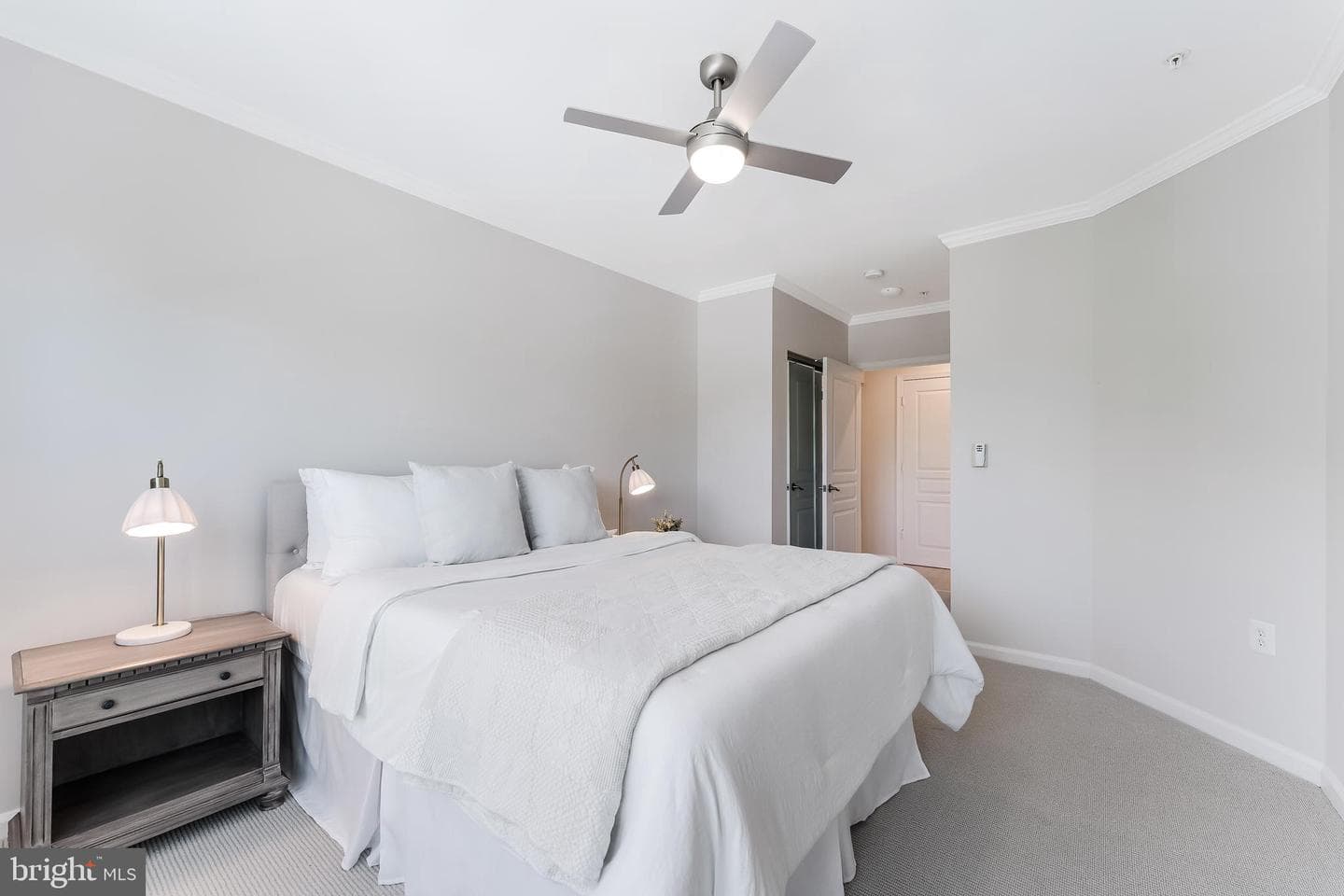 12915 Alton Square #306 photo 22