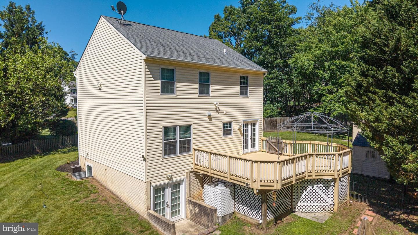 15218 Sovereign Place photo 8