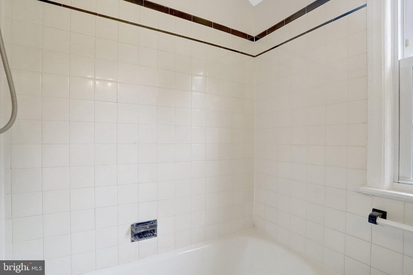 5926 Edgehill Court photo 18