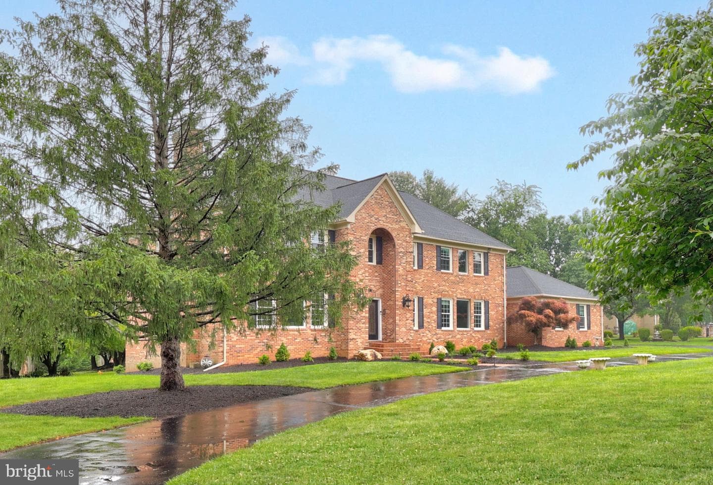 517 Seneca Road, Great Falls