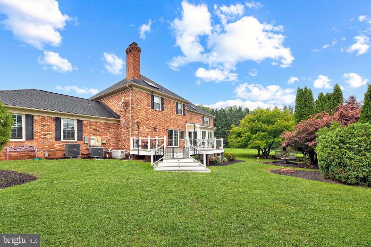 517 Seneca Road photo 6