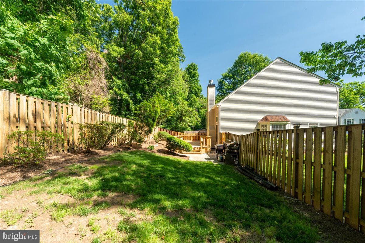 7928 Gambrill Ct photo 31