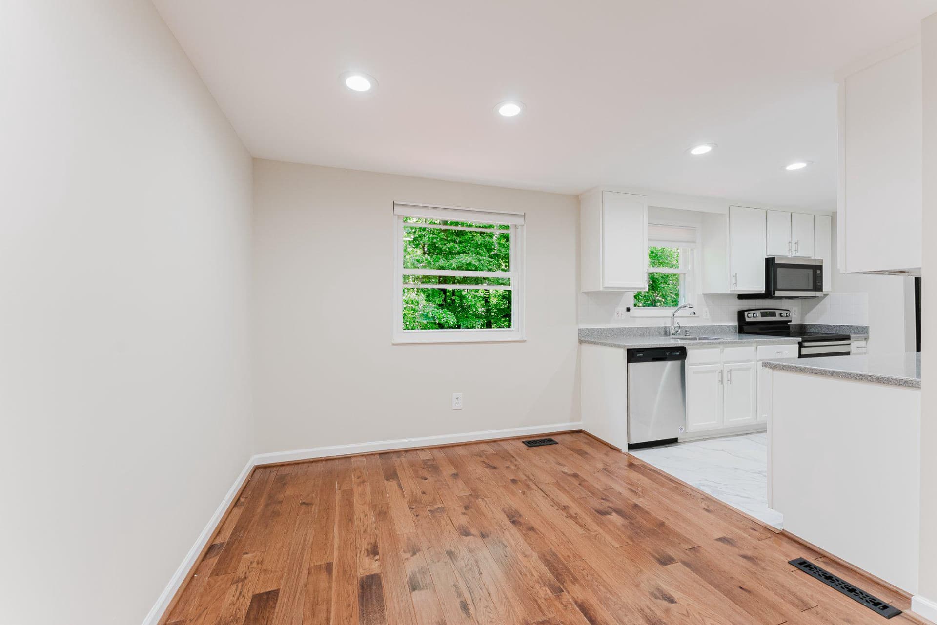 8143 Crystal Creek Court photo 10