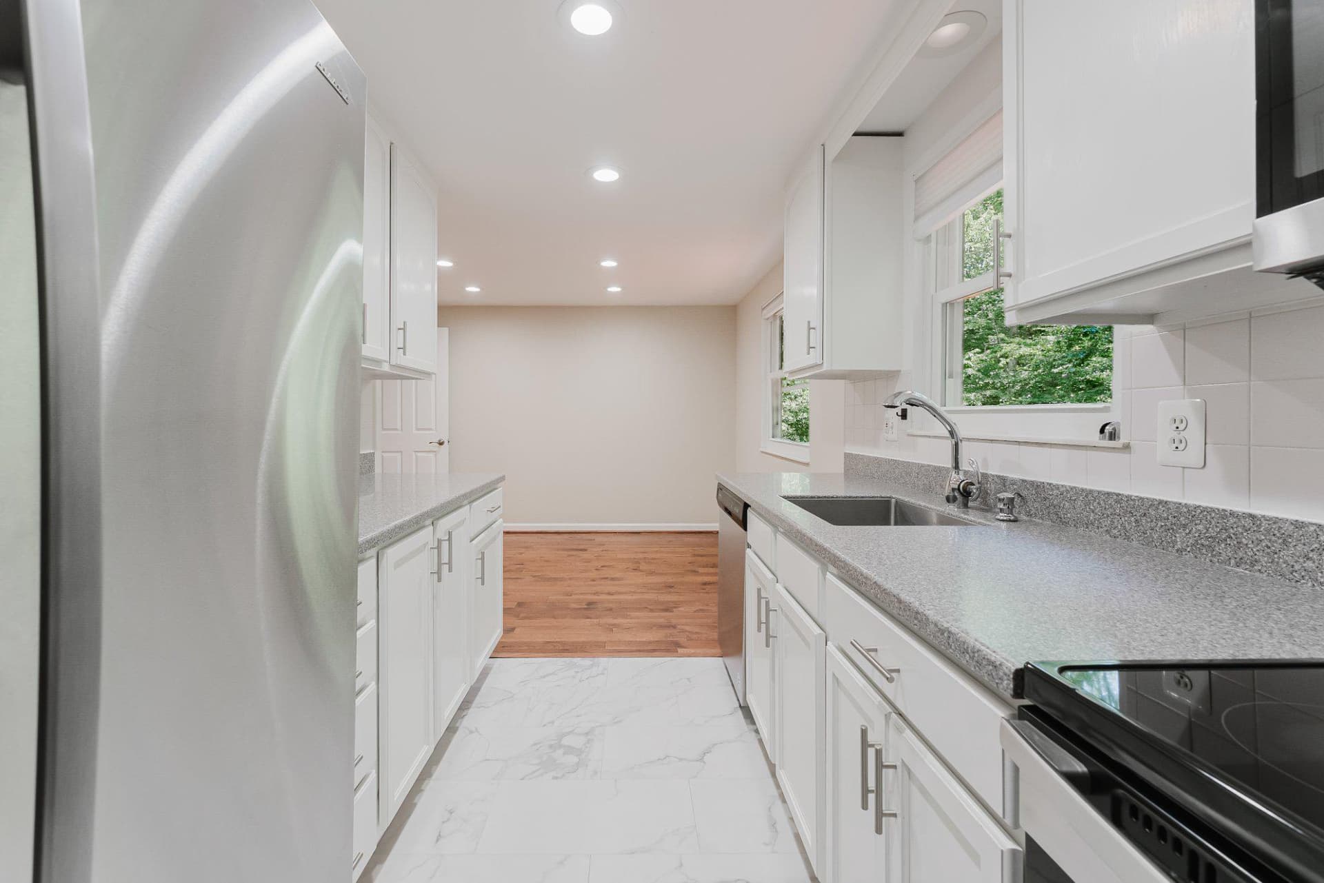 8143 Crystal Creek Court photo 12