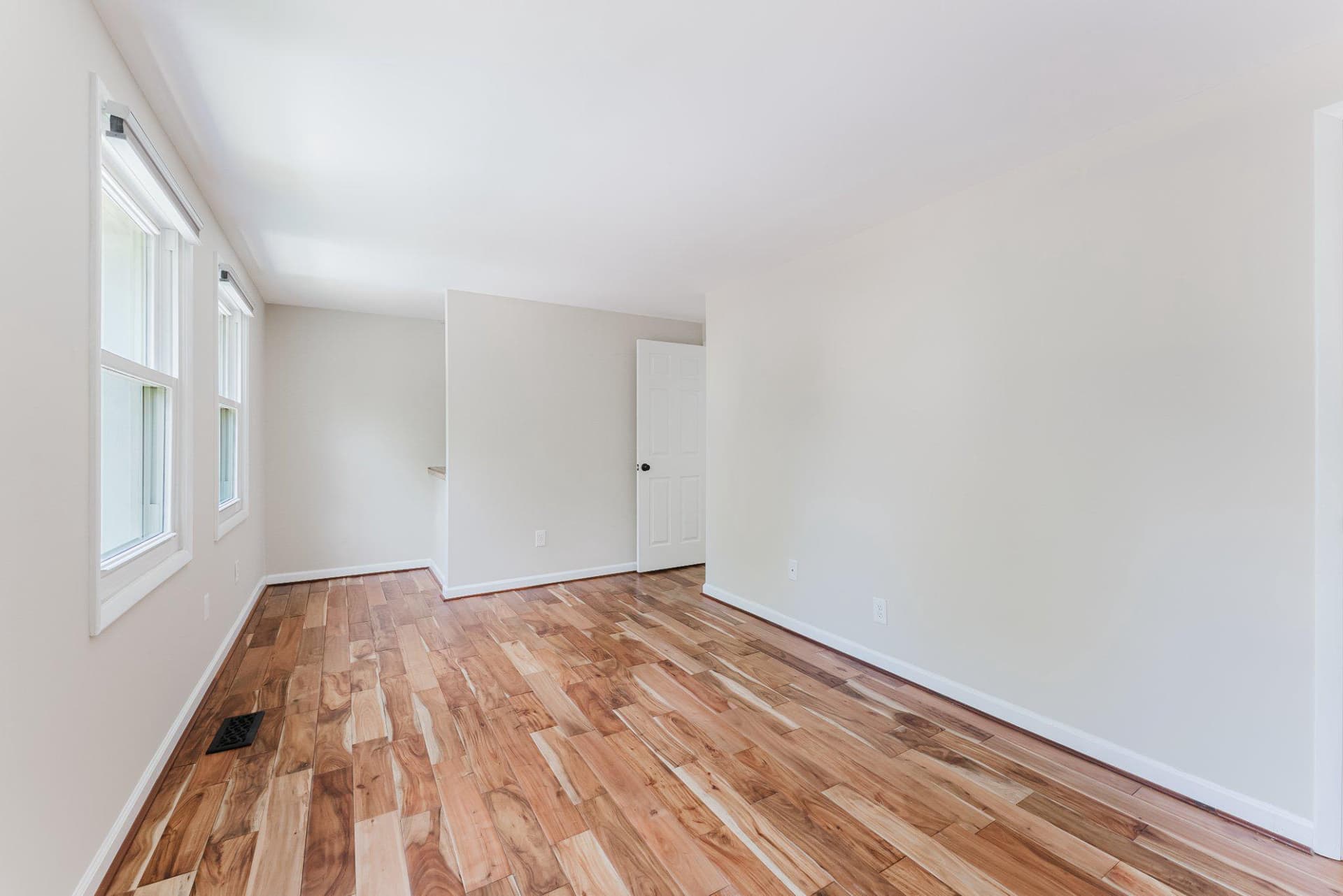 8143 Crystal Creek Court photo 21