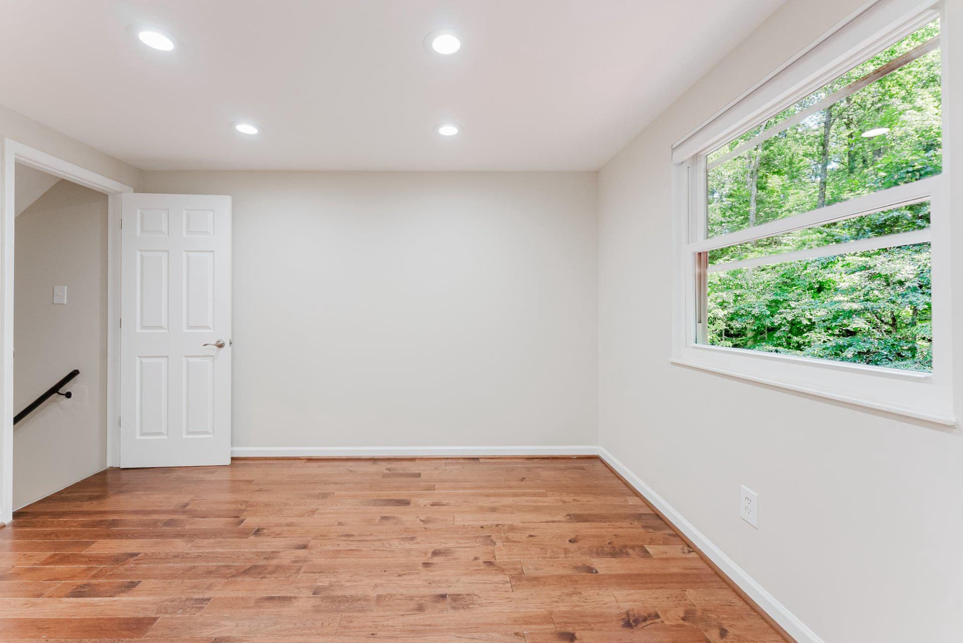 8143 Crystal Creek Court photo 28