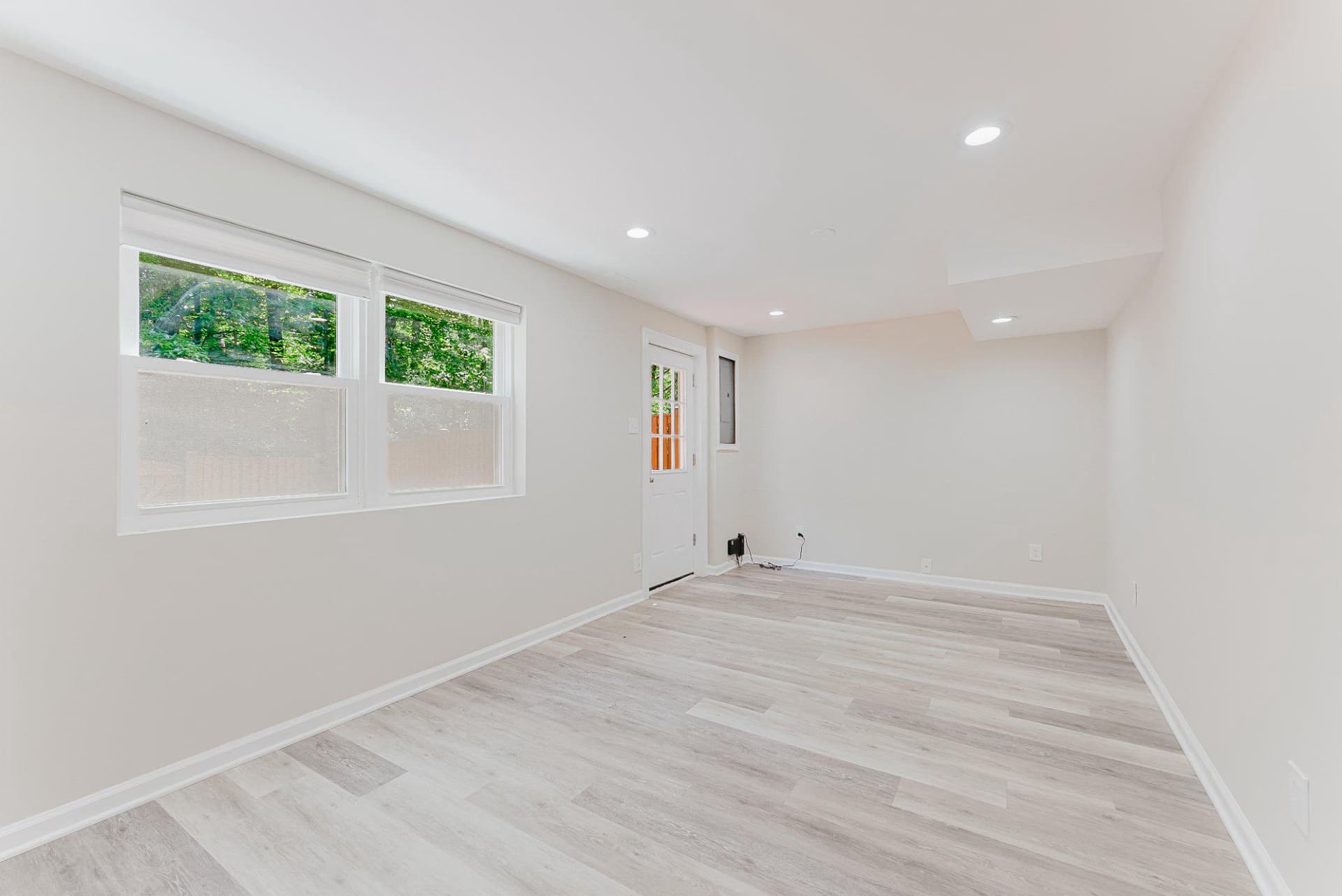 8143 Crystal Creek Court photo 31
