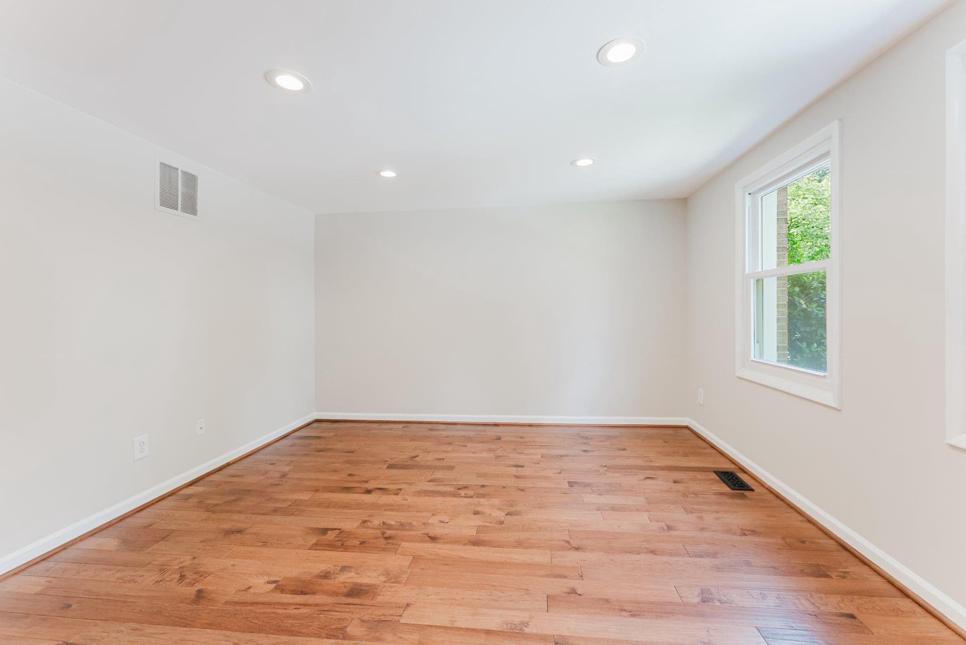 8143 Crystal Creek Court photo 6
