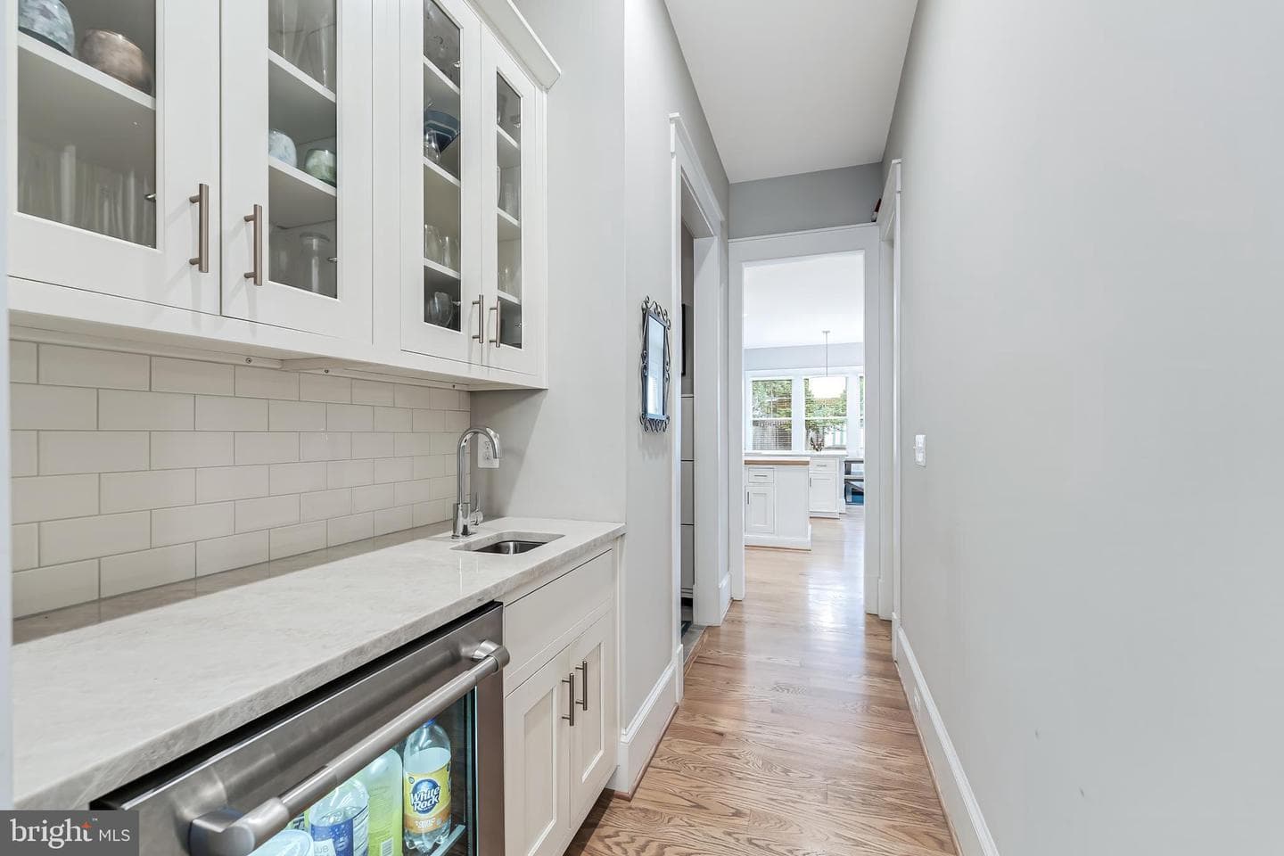 916 Desale Street SW photo 26