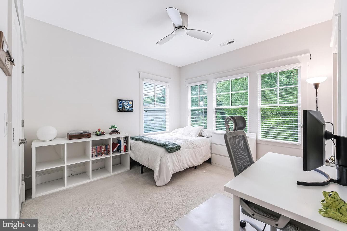 916 Desale Street SW photo 31