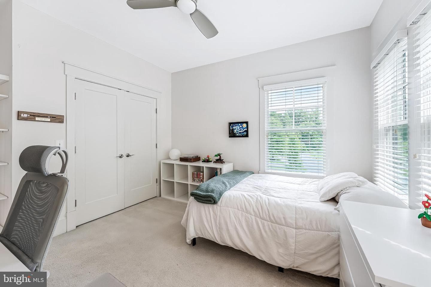 916 Desale Street SW photo 32