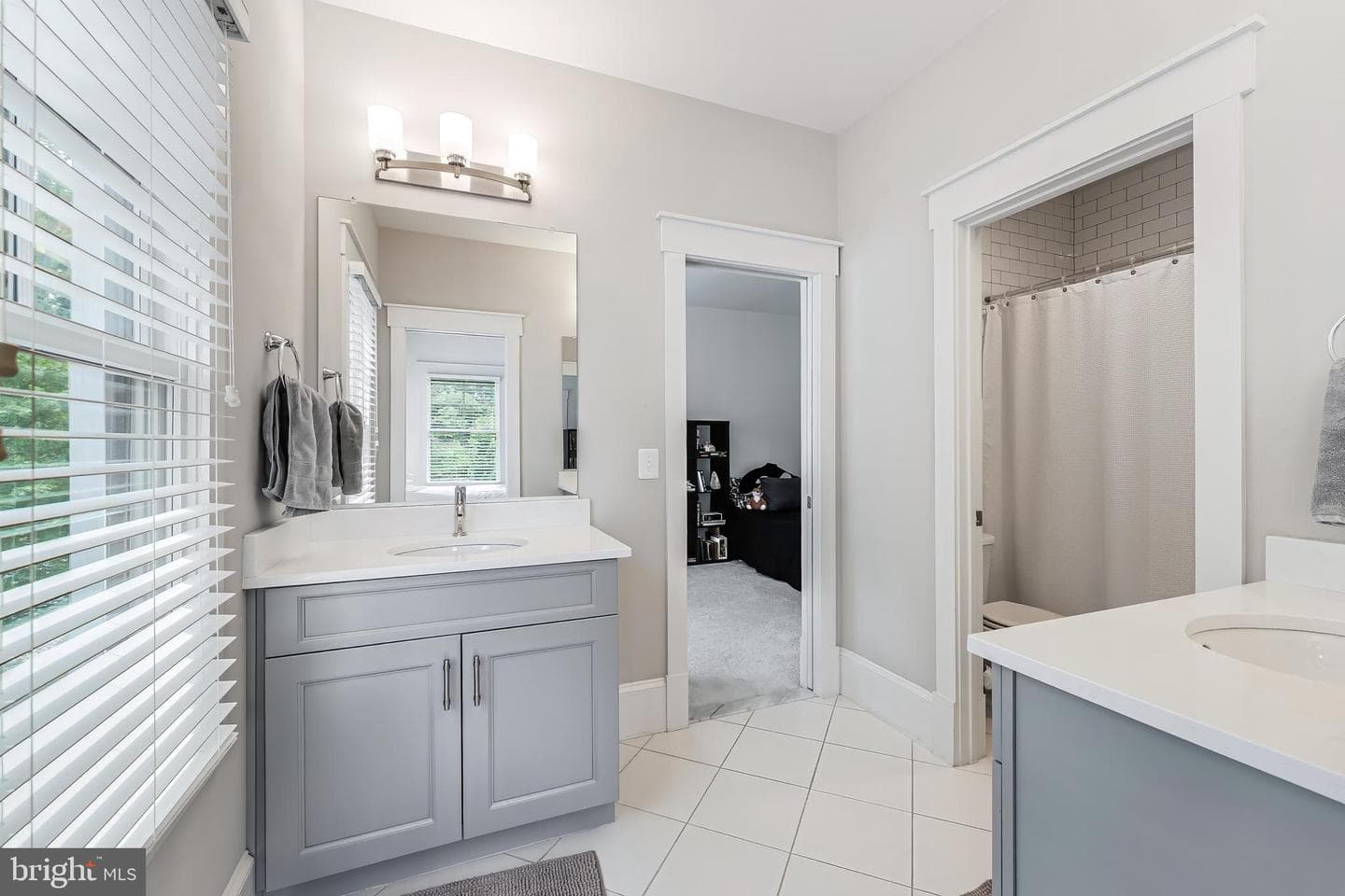 916 Desale Street SW photo 34