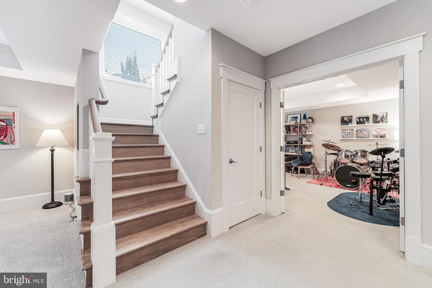 916 Desale Street SW photo 57