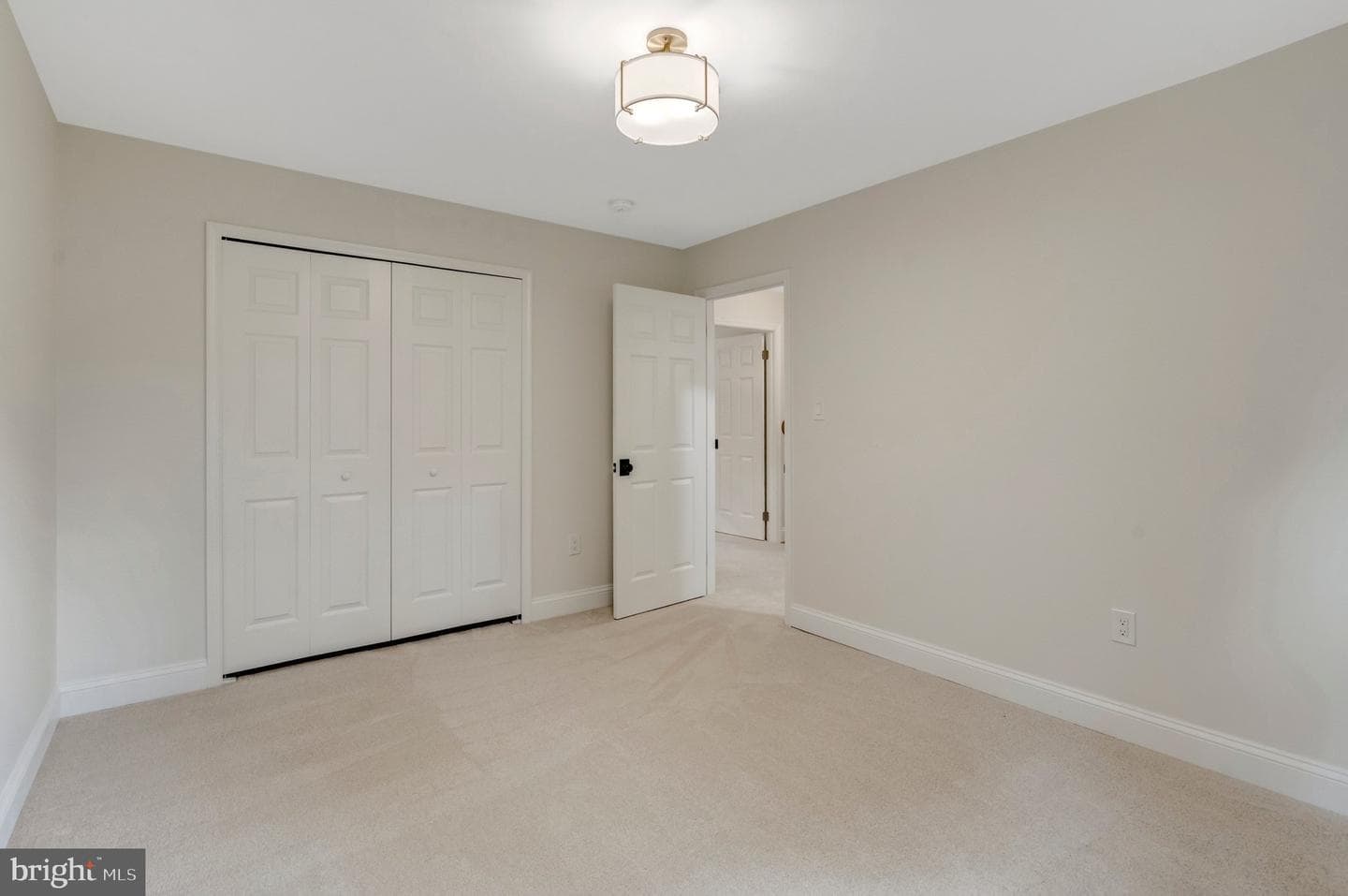 7373 Silver Pine Drive photo 28