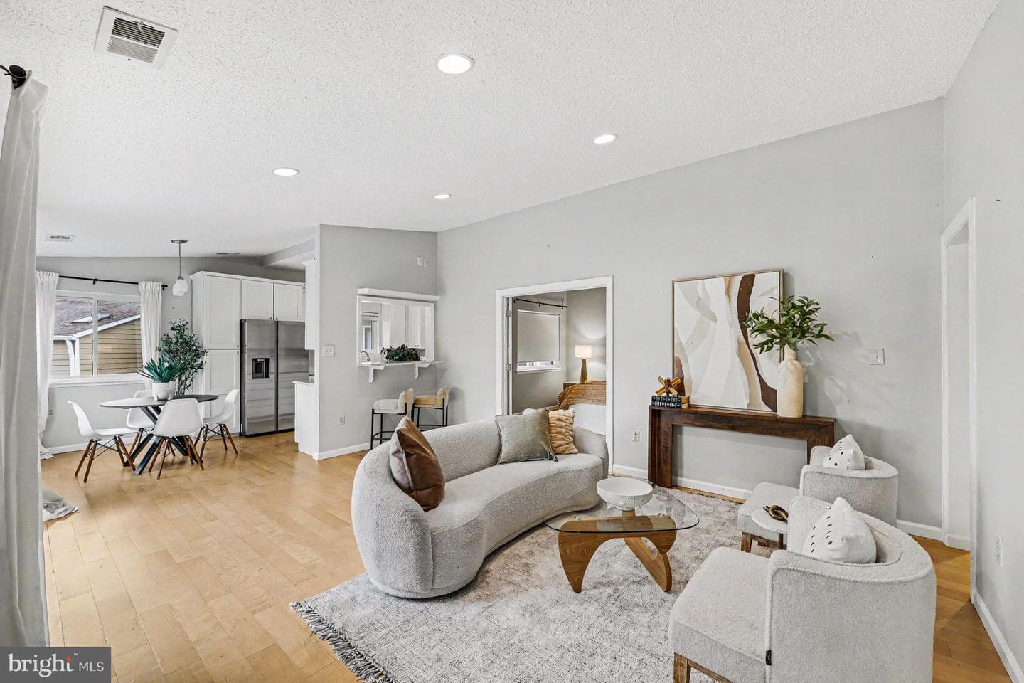 1927 Villaridge Drive, Reston