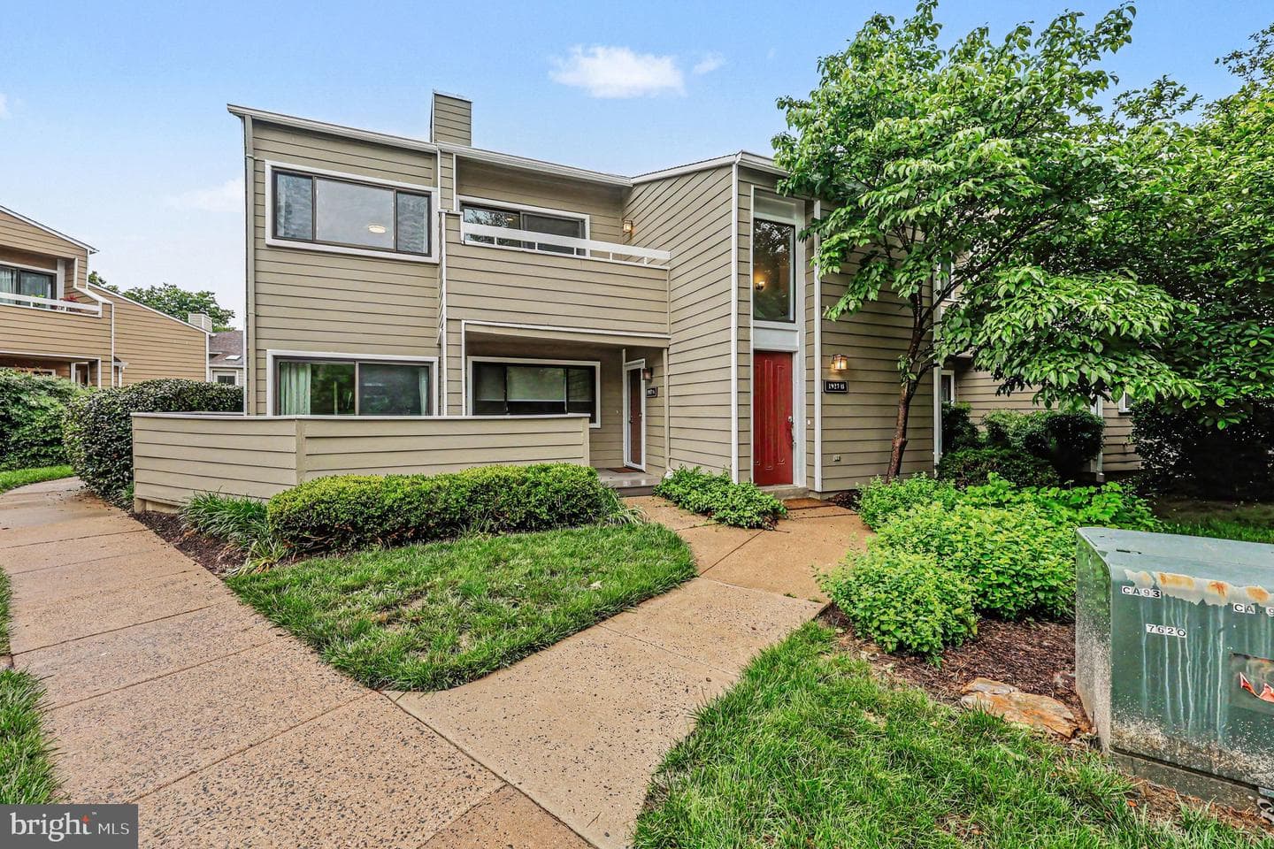 1927 Villaridge Drive, Reston
