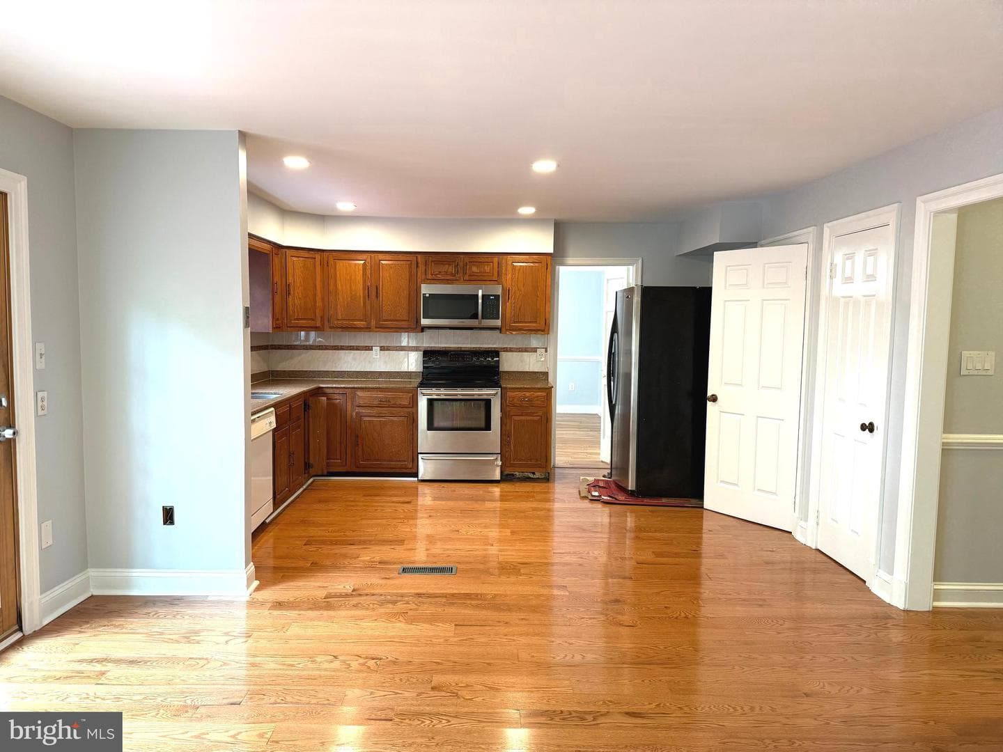7811 Wendy Ridge Lane photo 3