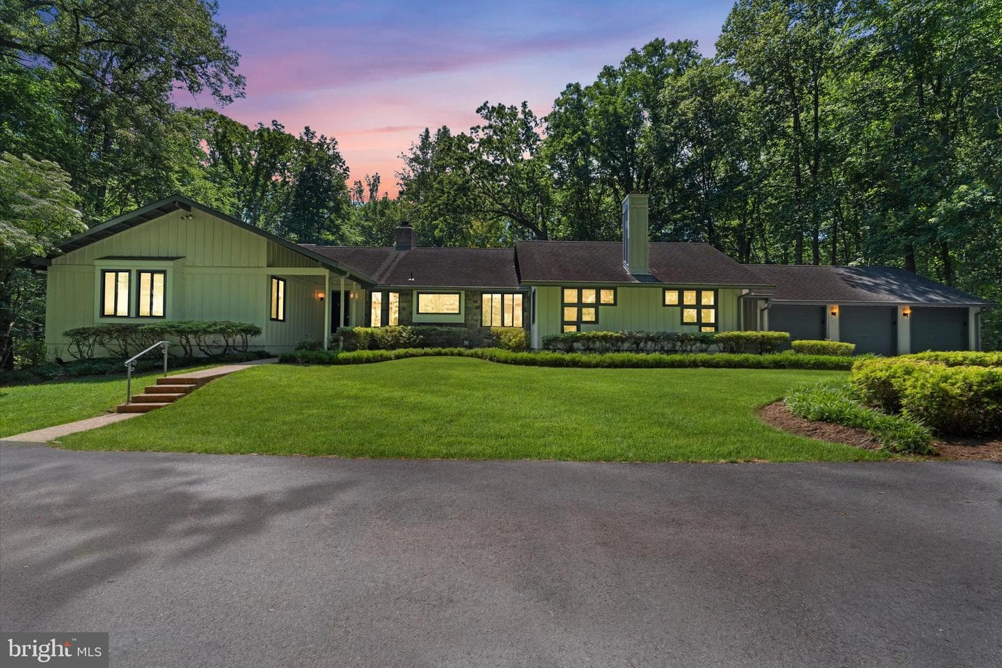 8000 Seven Hills Ct photo 3