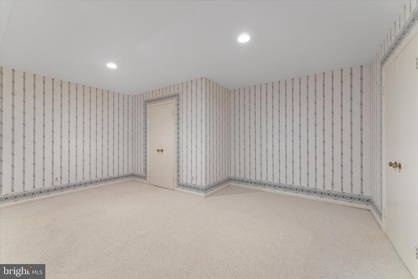 8000 Seven Hills Ct photo 41