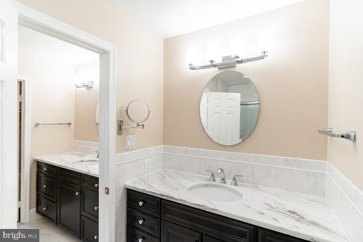 7348 Lewinsville Square Place photo 17