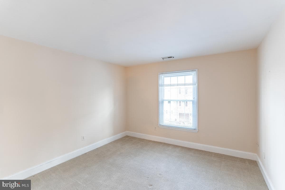 7348 Lewinsville Square Place photo 21