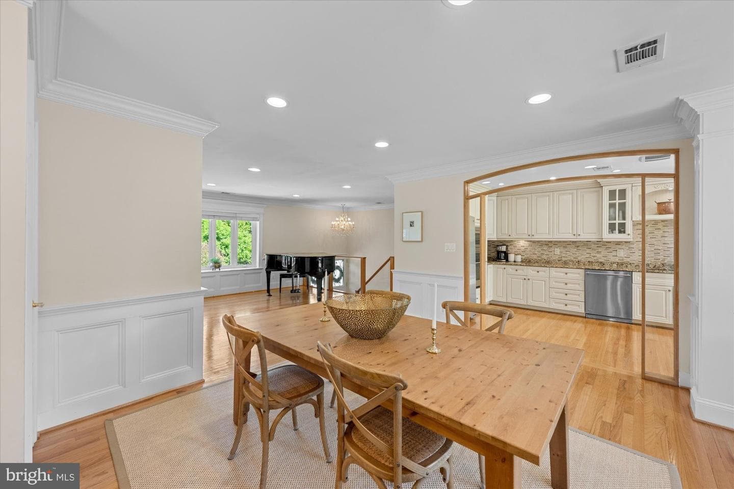 816 Constellation Drive photo 9