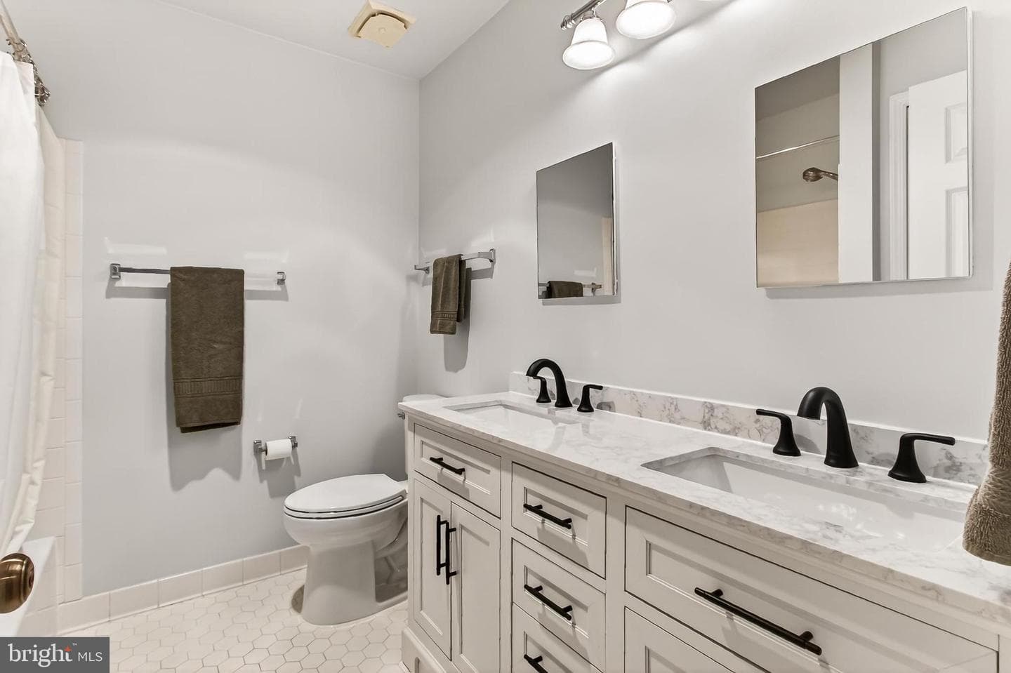 6042 Makely Drive photo 42