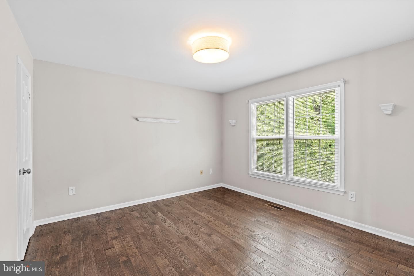 6836 Compton Heights Circle photo 33