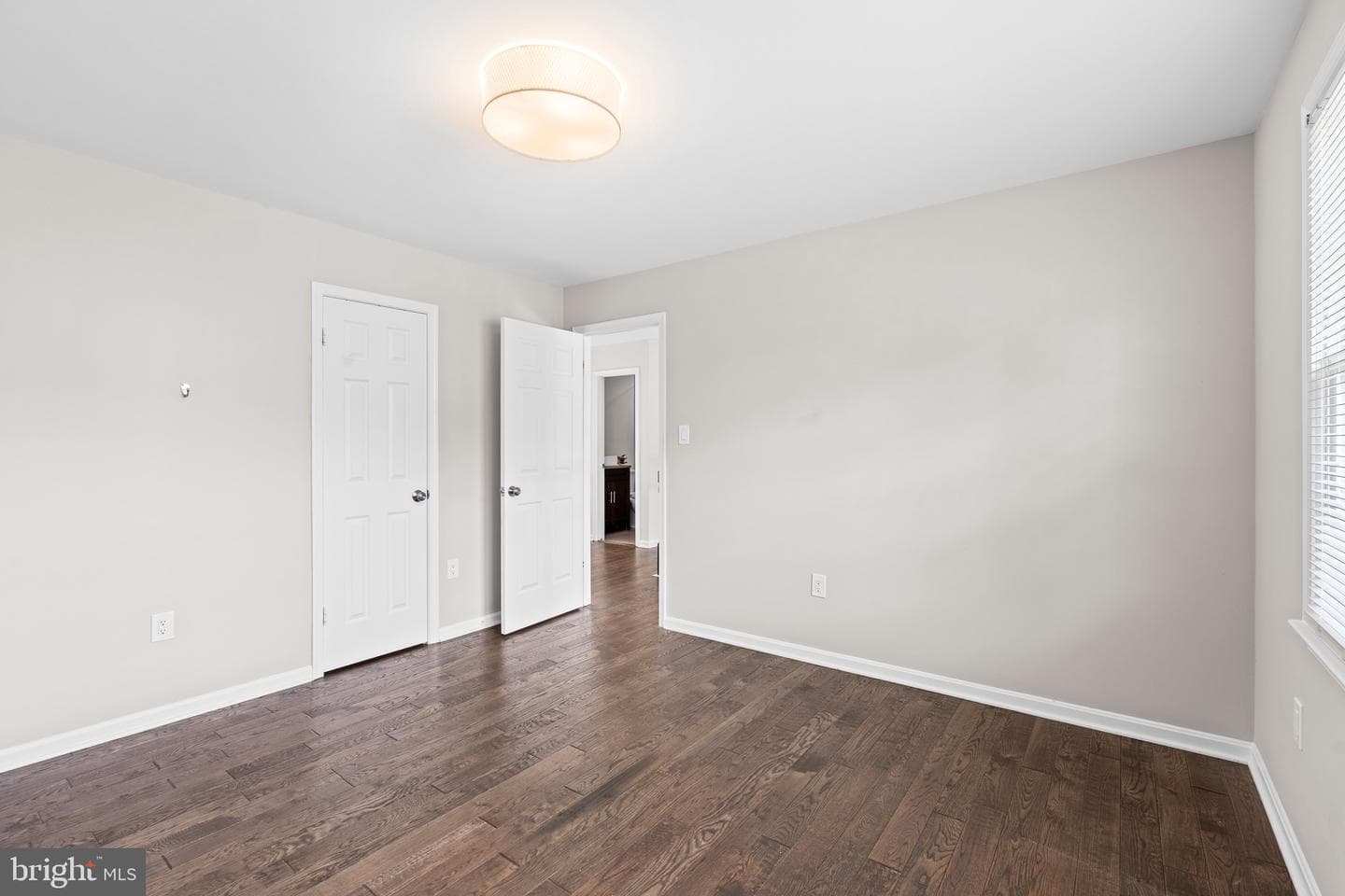 6836 Compton Heights Circle photo 34