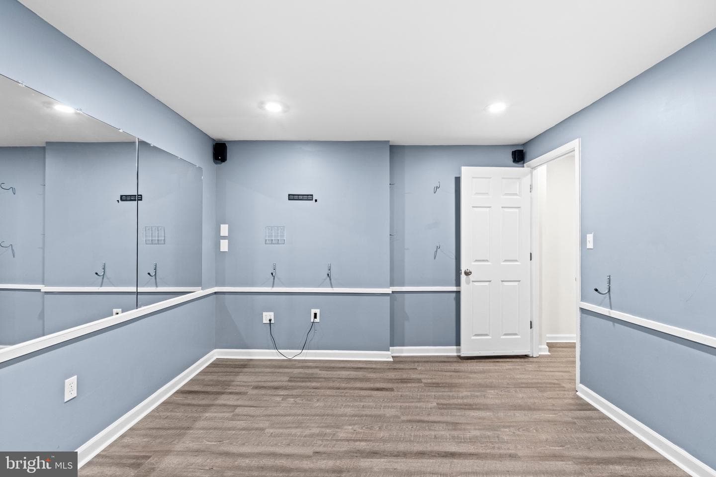 6836 Compton Heights Circle photo 46