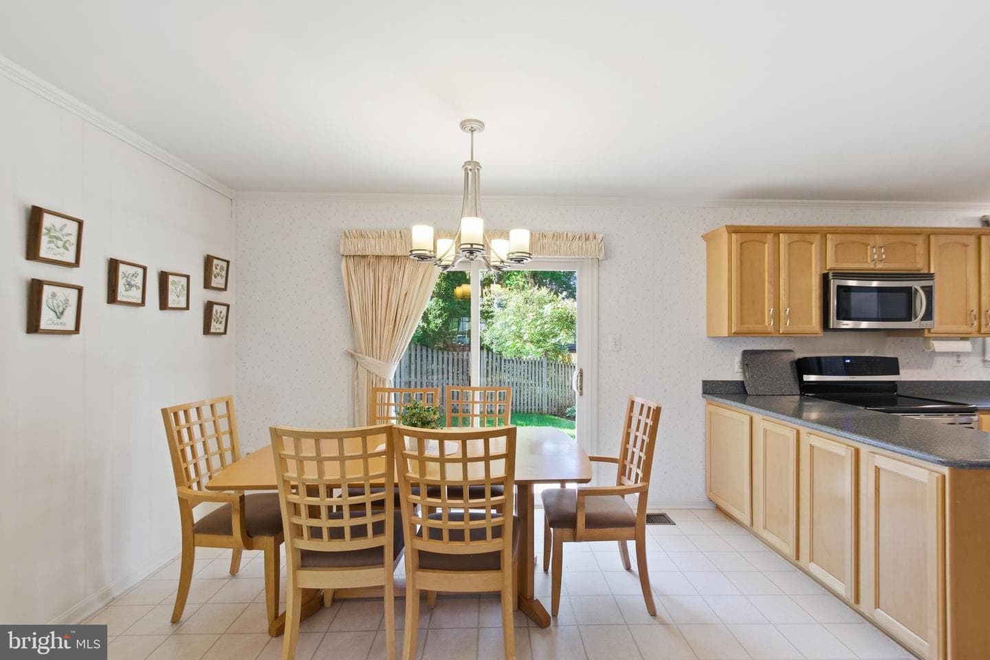 9385 Saddlemount Court photo 20