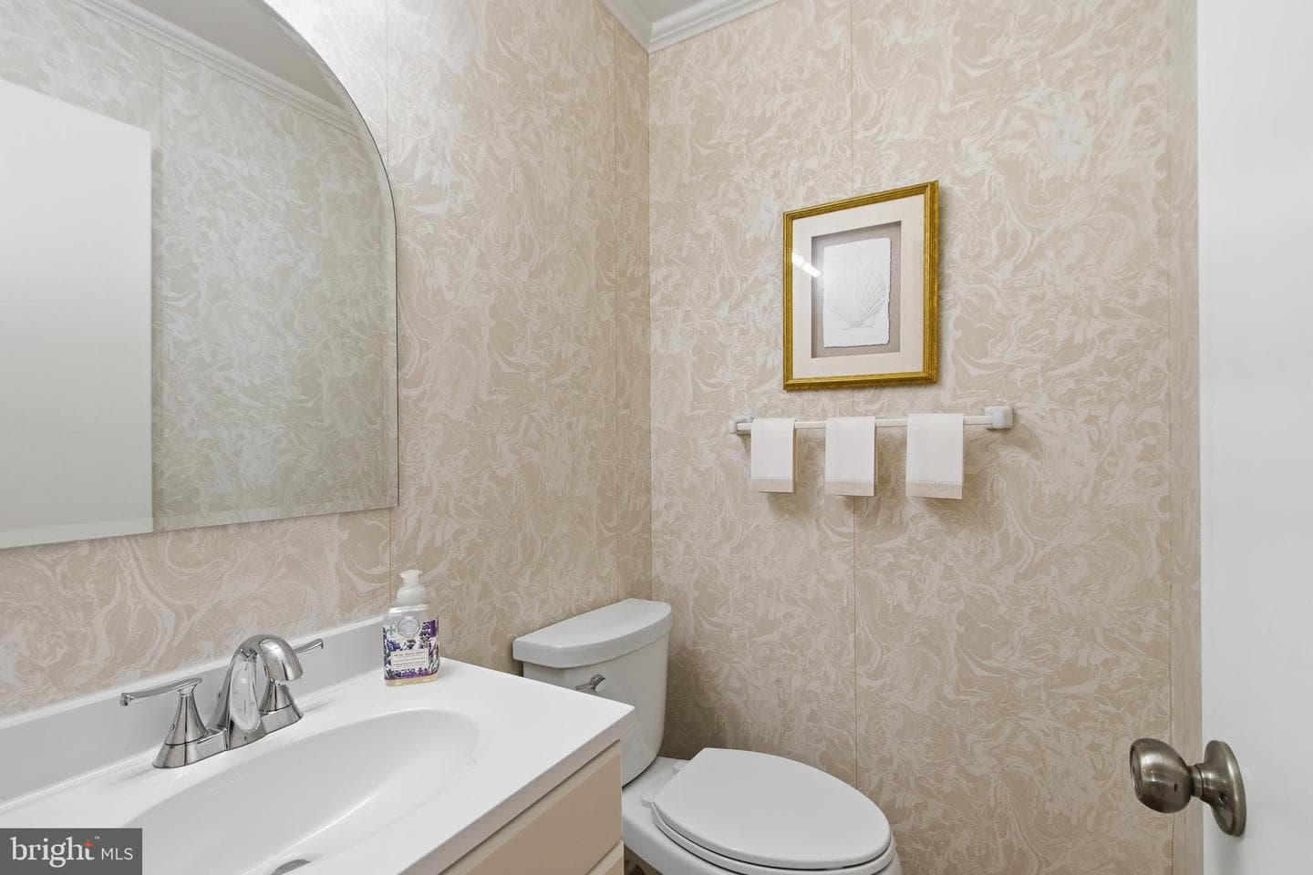 9385 Saddlemount Court photo 24