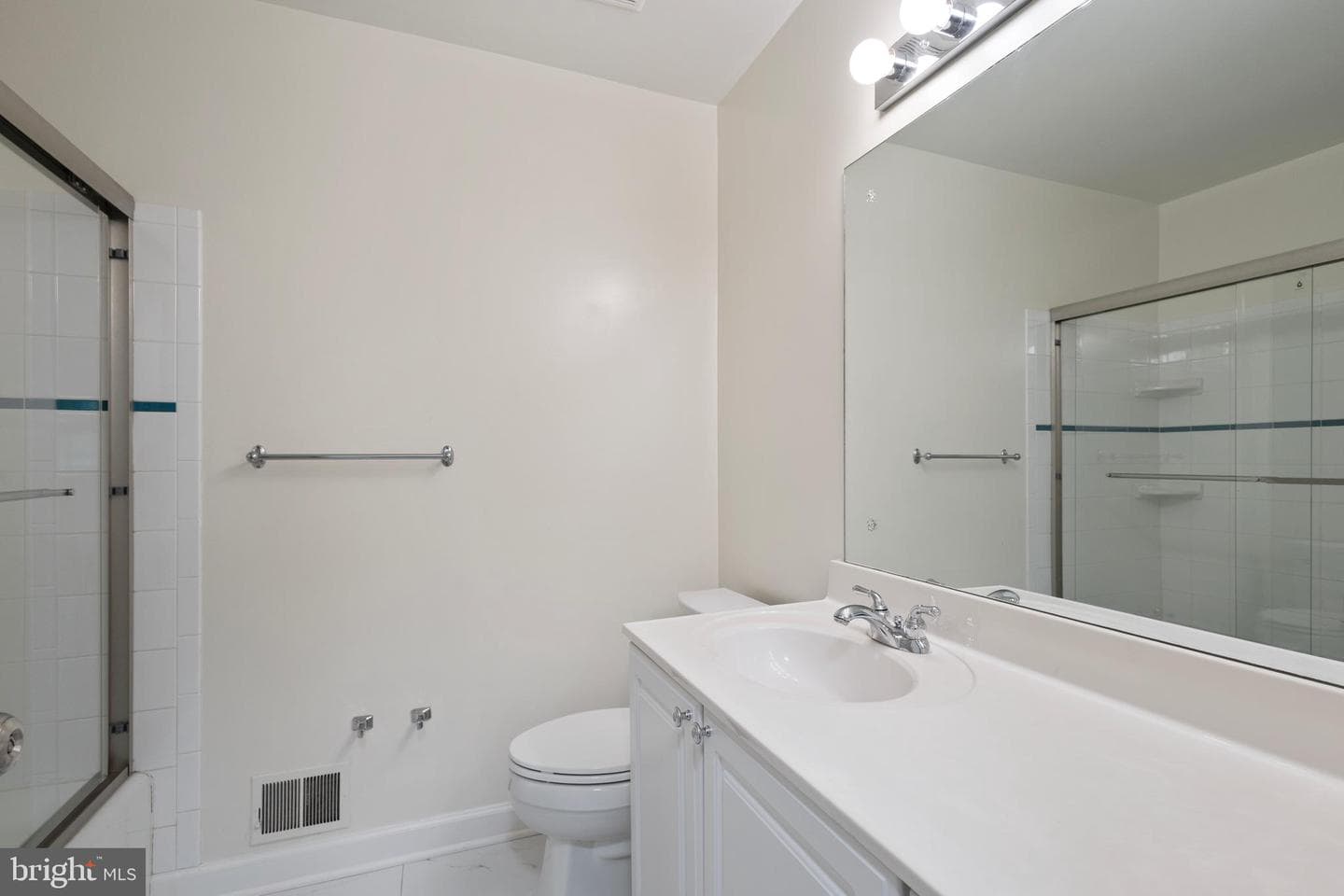 4300 Roberts Avenue photo 39