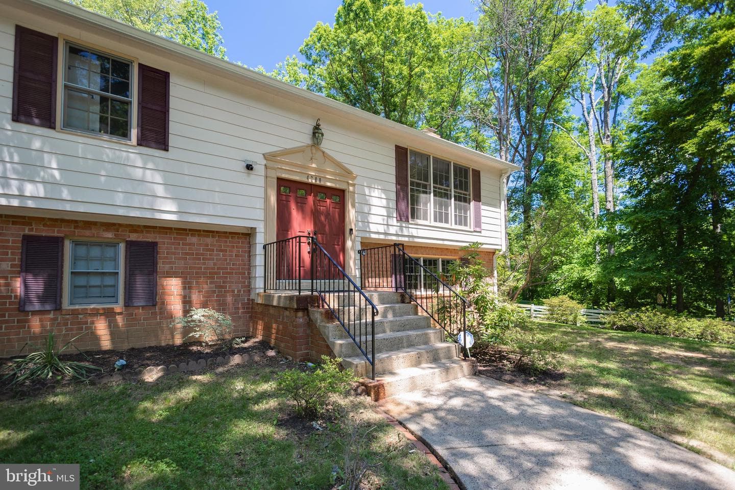 4300 Roberts Avenue photo 4