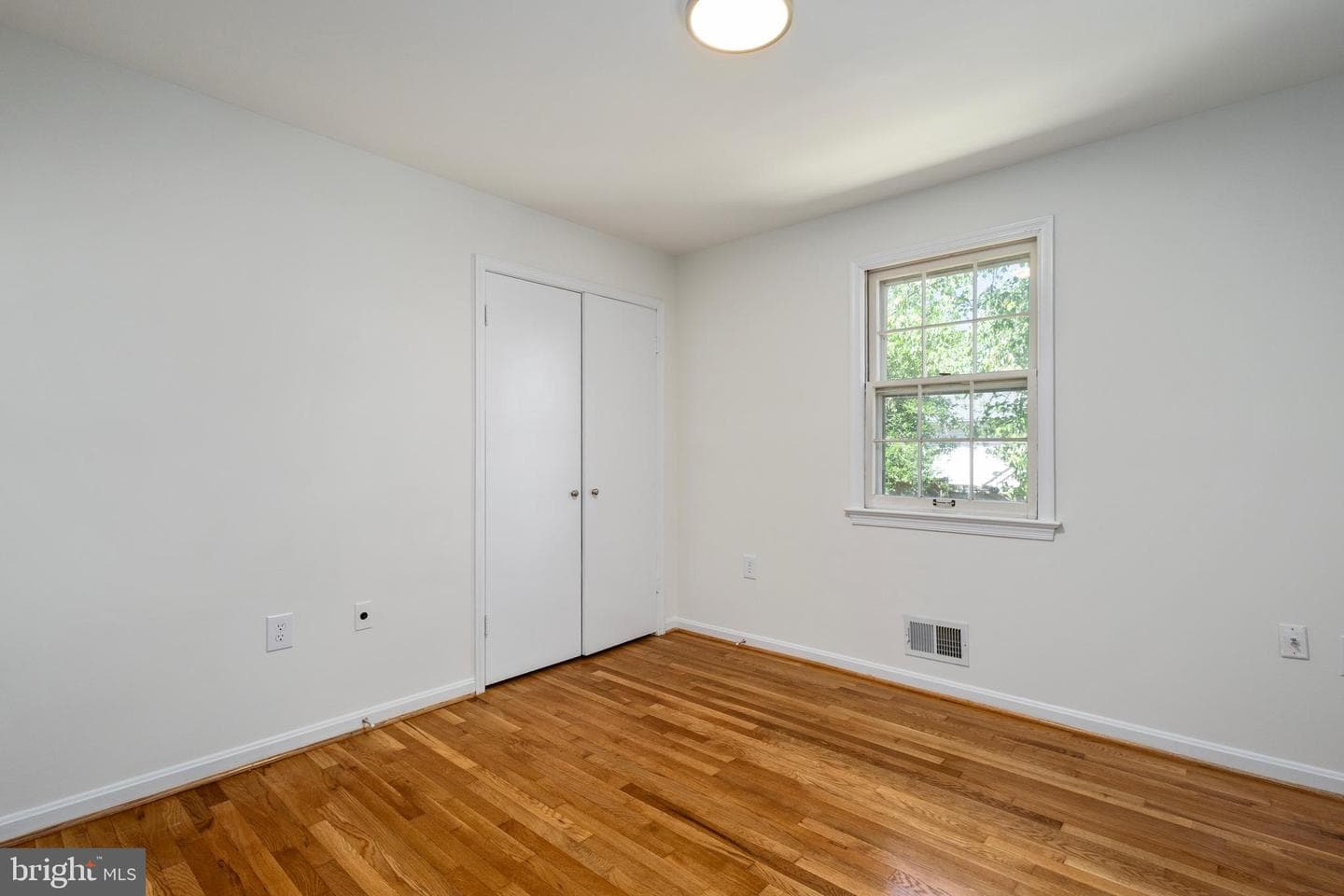 4300 Roberts Avenue photo 43