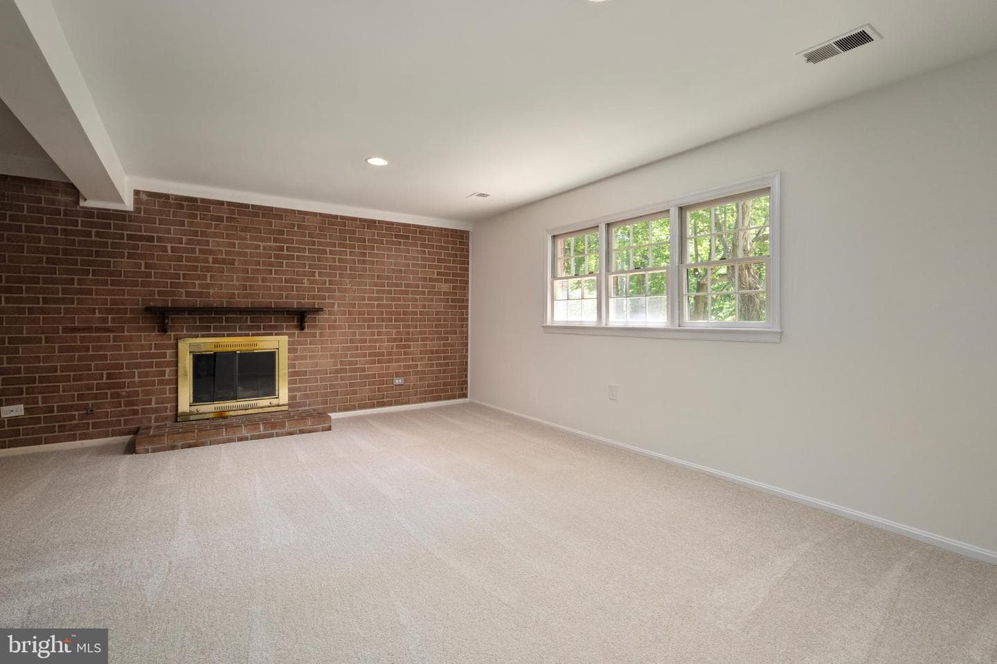 4300 Roberts Avenue photo 56