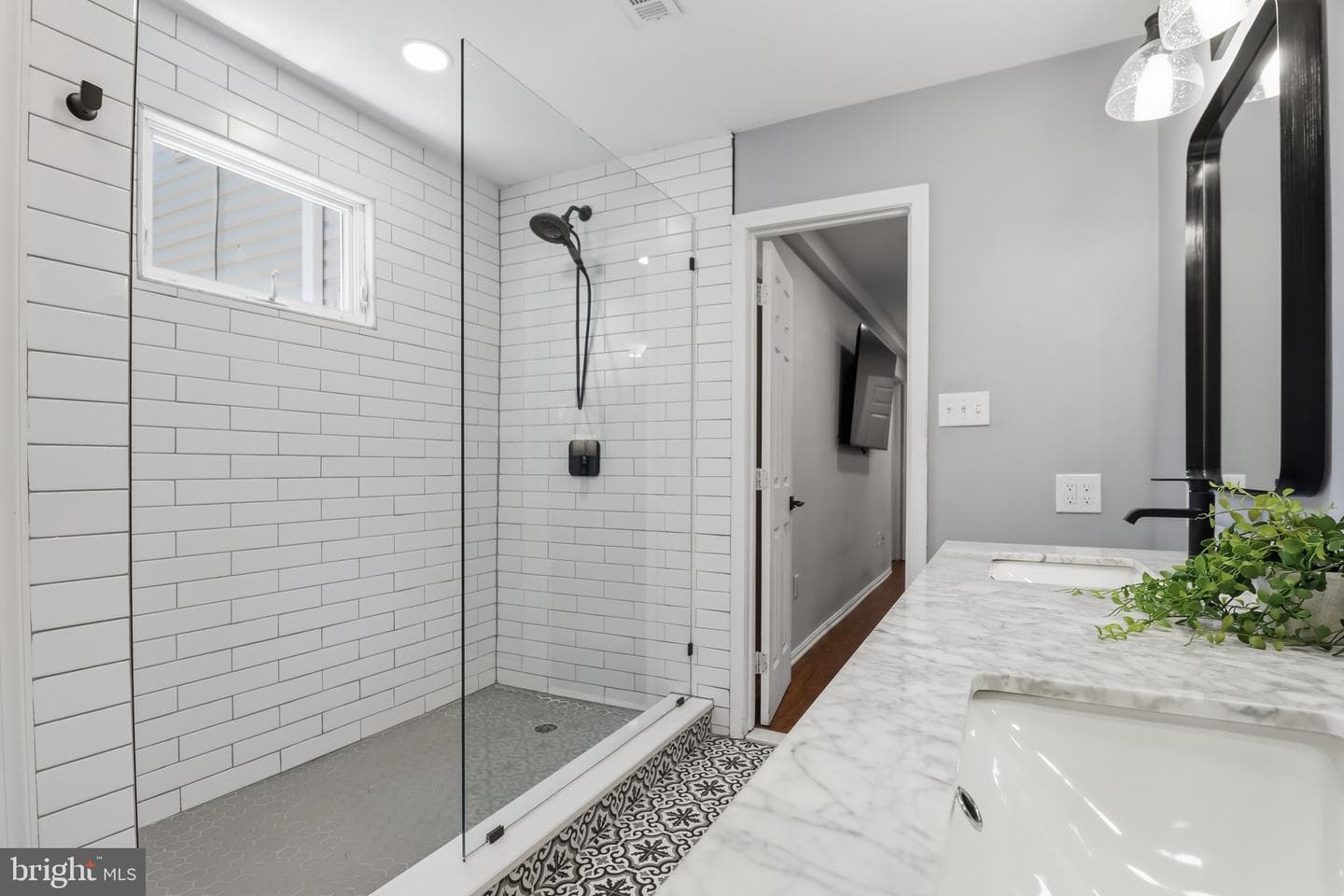 6402 The Parkway photo 14