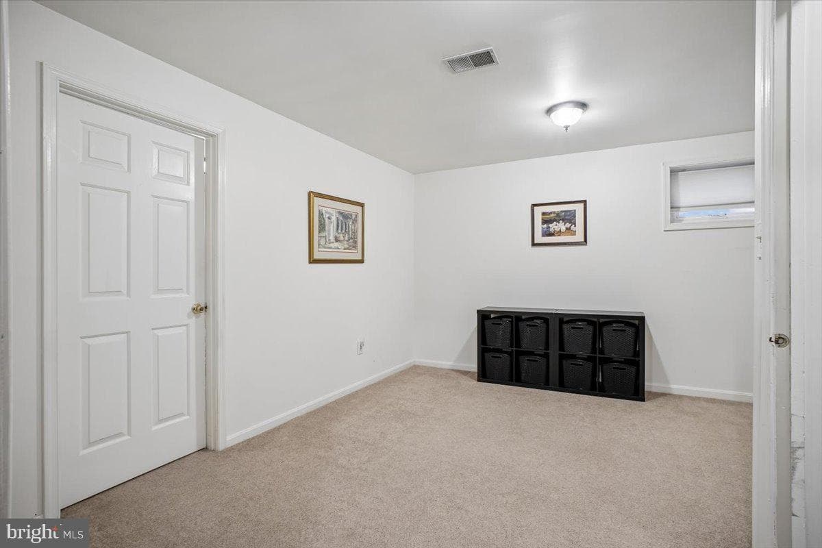 9739 Ironmaster Drive photo 38