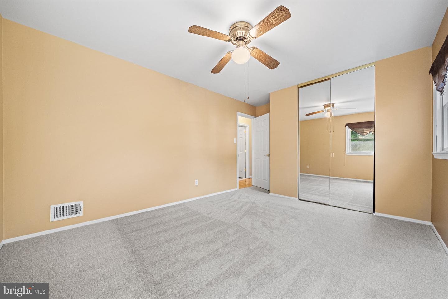 8522 Fairburn Drive photo 24