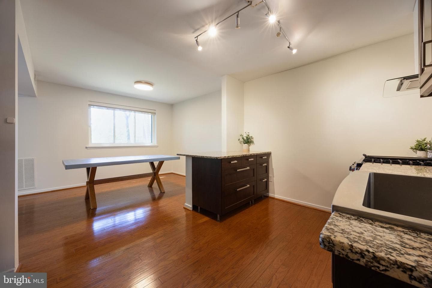 1643 Parkcrest Circle #7c/201 photo 21