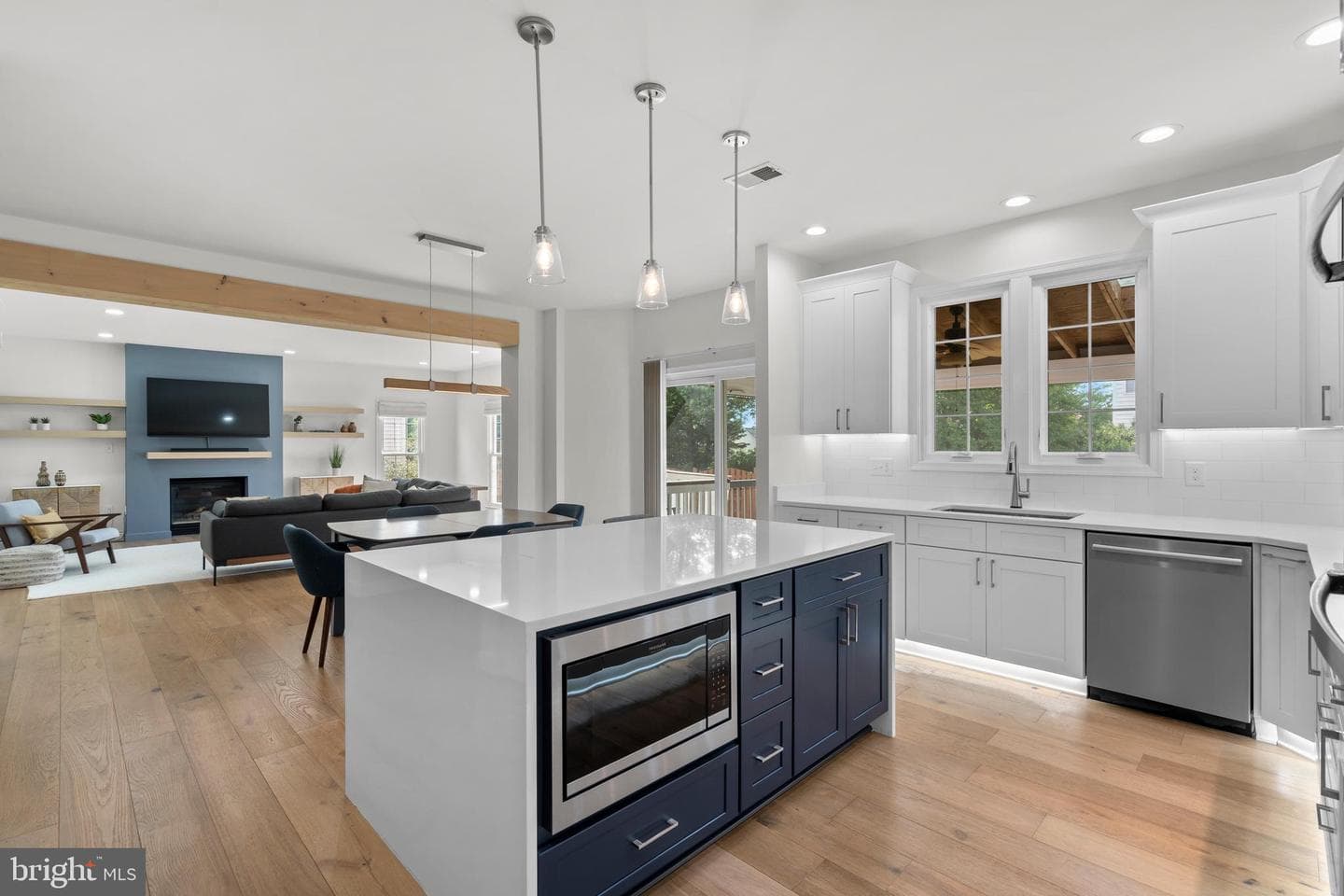 4689 Brentwall Court photo 4