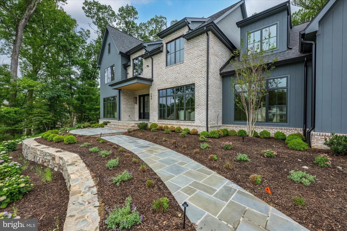 796 Falls Farm Court photo 4