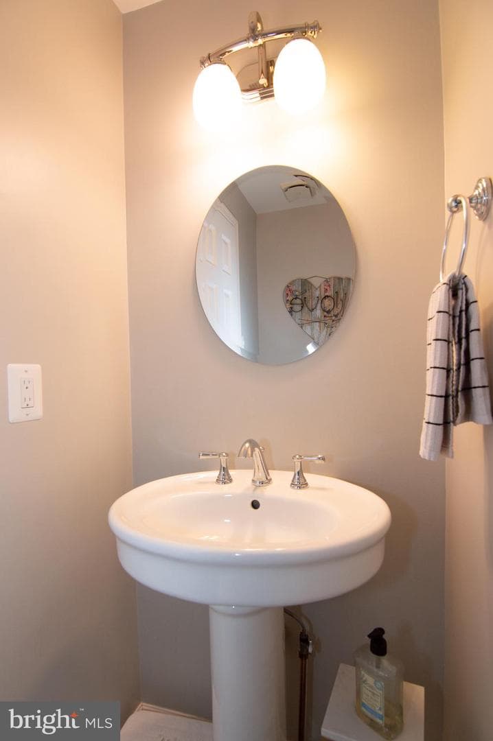 8230 La Faye Court photo 9