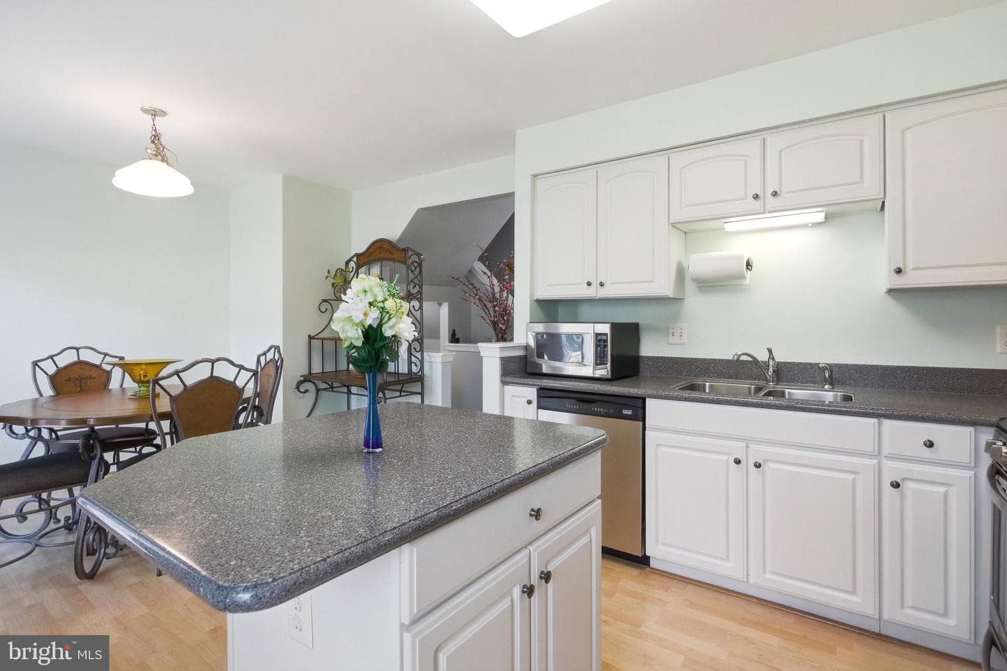 6397 Stagg Court photo 4