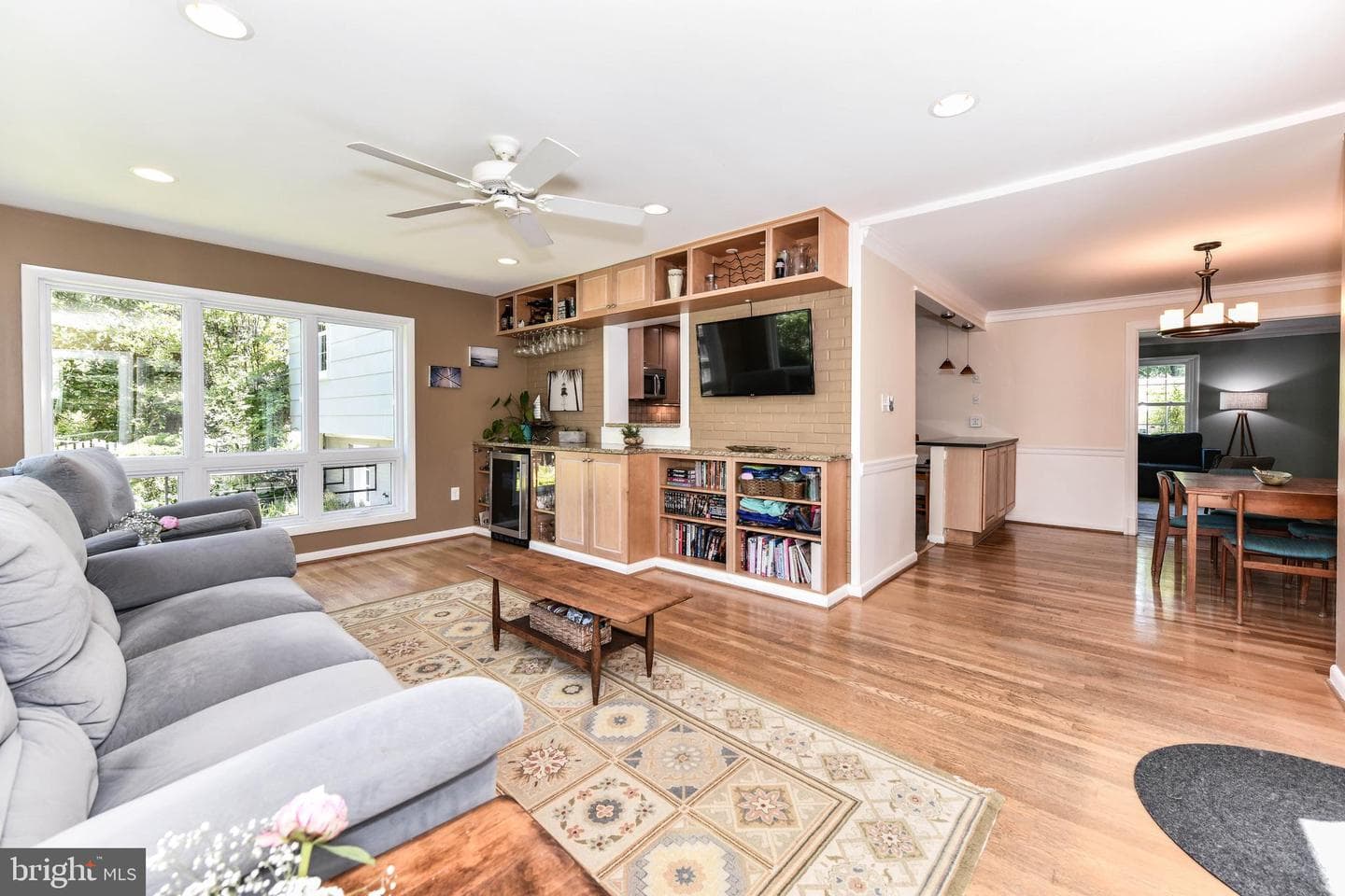 8318 Woodacre St photo 13