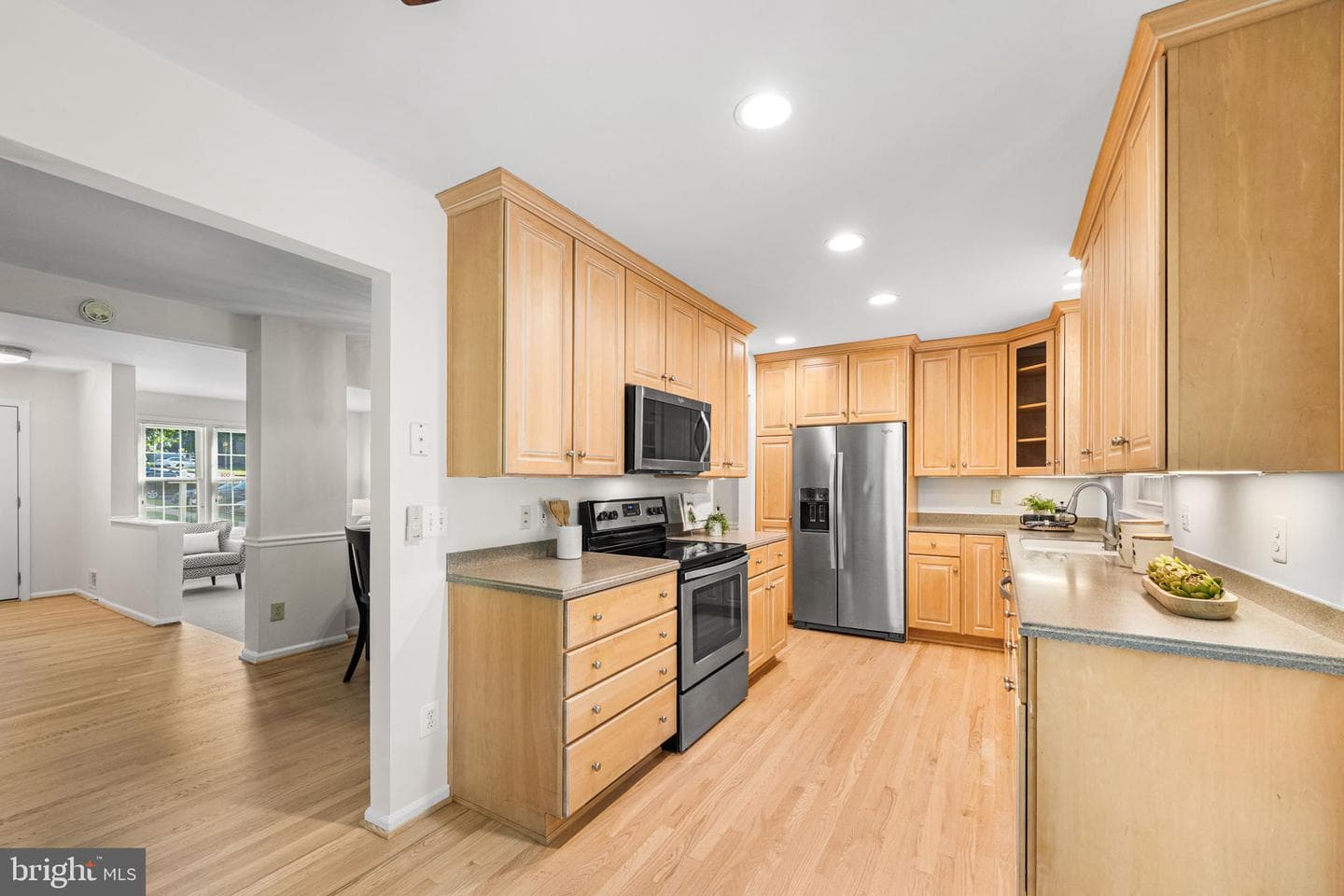 7913 Pebble Brook Court photo 12