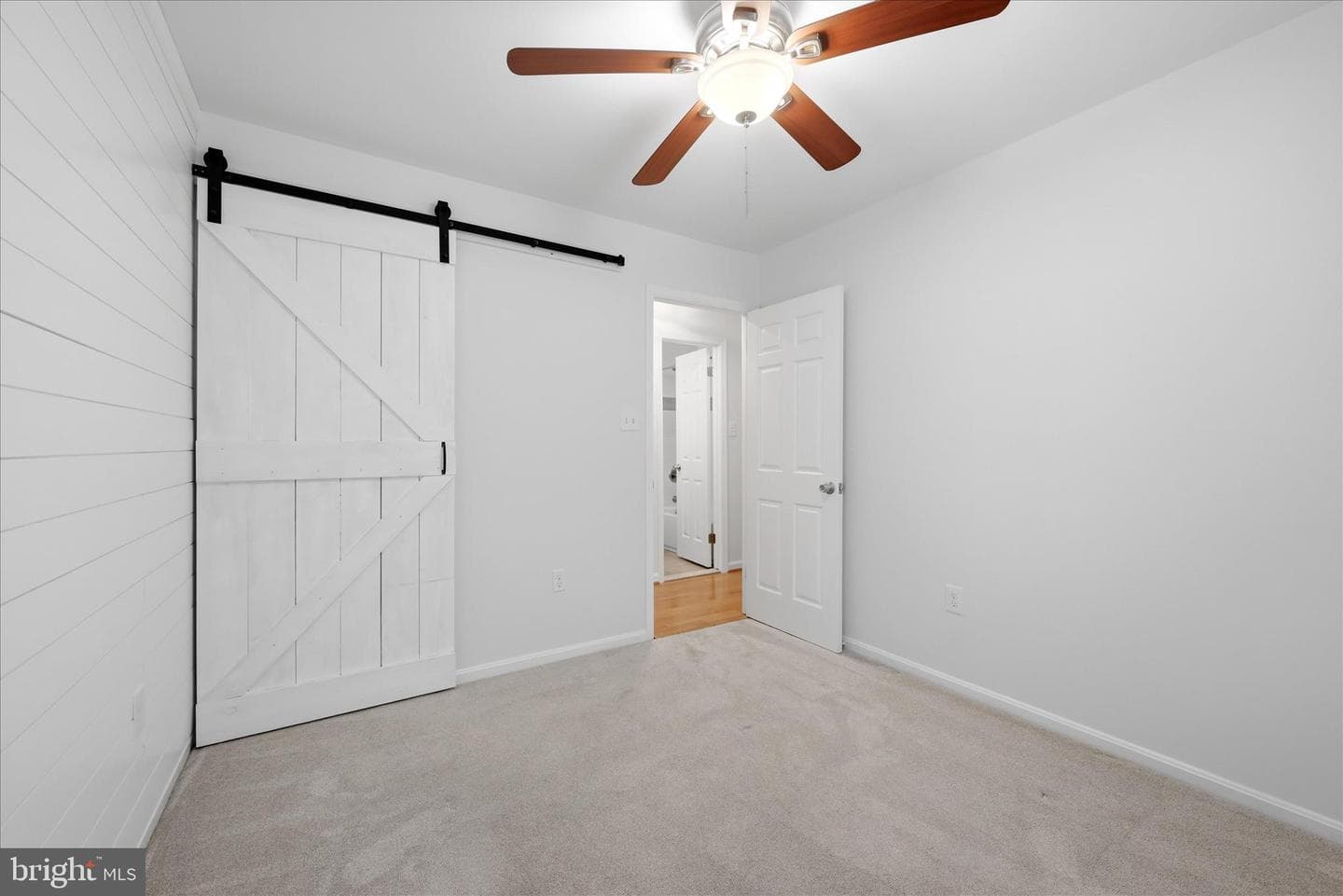 7716 Shootingstar Drive photo 16