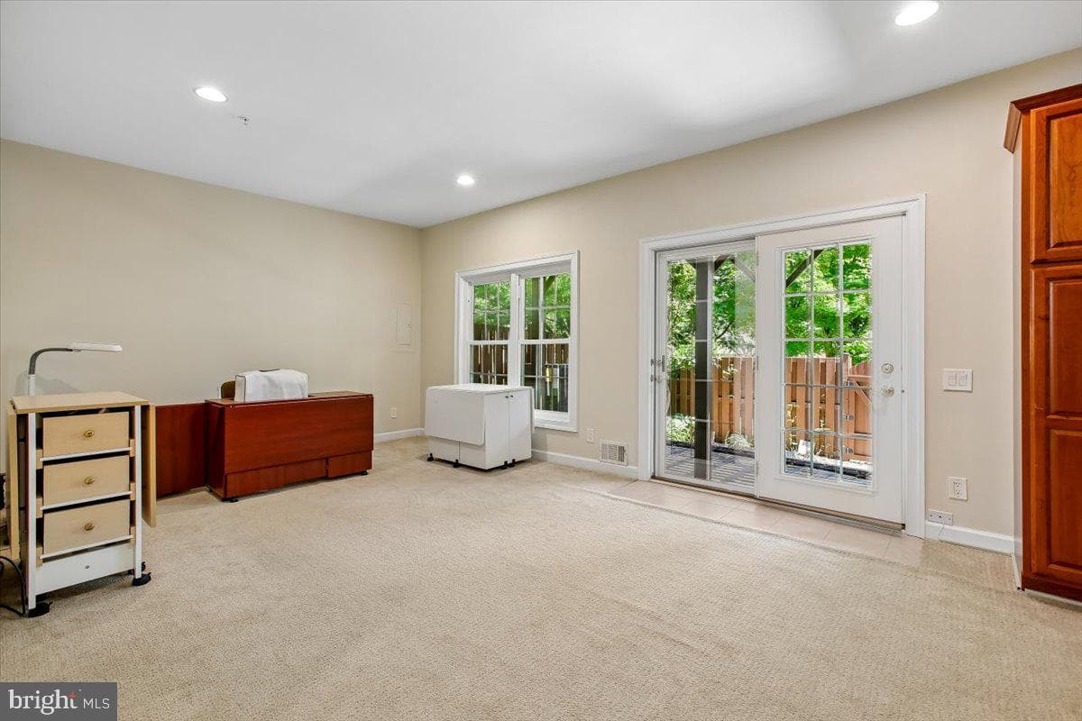 9574 Lagersfield Circle photo 39